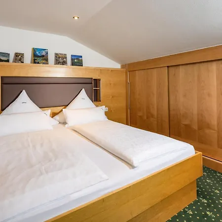 Hotel Gruenberger 3*